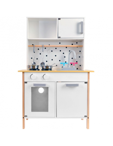 Bijela kuhinja bez zvuka