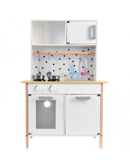 Bijela kuhinja bez zvuka