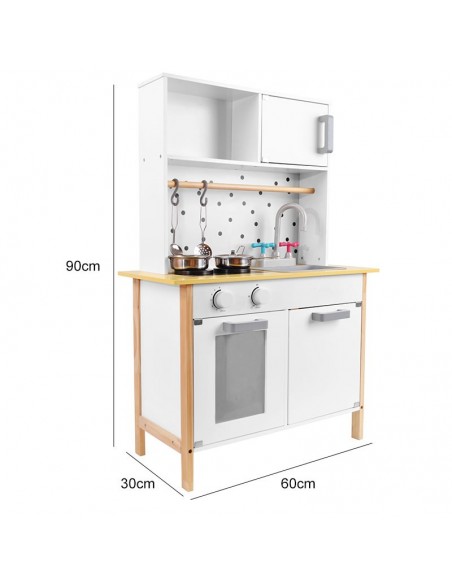 Bijela kuhinja bez zvuka