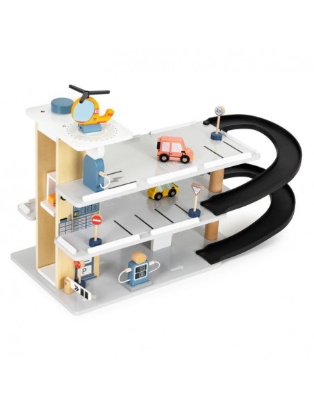 Velika drvena garaža